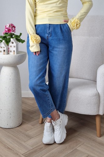 Spodnie jeansowe Solonge typu mom fit z gumką w pasie z tyłu jasne