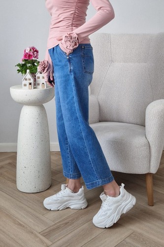 Spodnie jeansowe Solonge typu mom fit z gumką w pasie z tyłu jasne