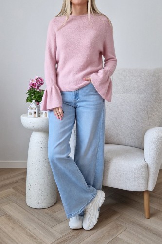 Sweter Bellis z baby alpaką z rozkloszowanymi rękawami typu dzwonek pastelowy róż