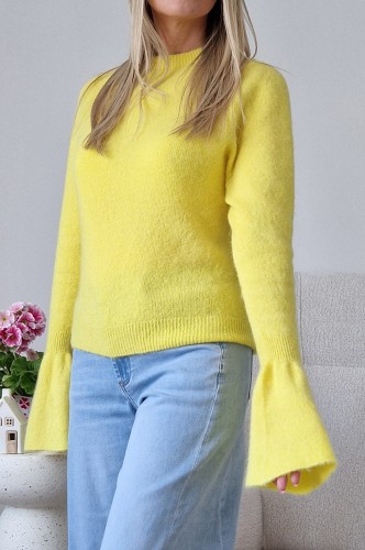 Sweter Bellis z baby alpaką z rozkloszowanymi rękawami typu dzwonek żółty