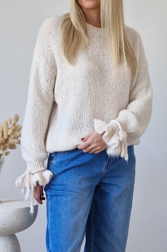Sweter Lolly z moherem i wełną i z rękawami z falbanką śmietankowy